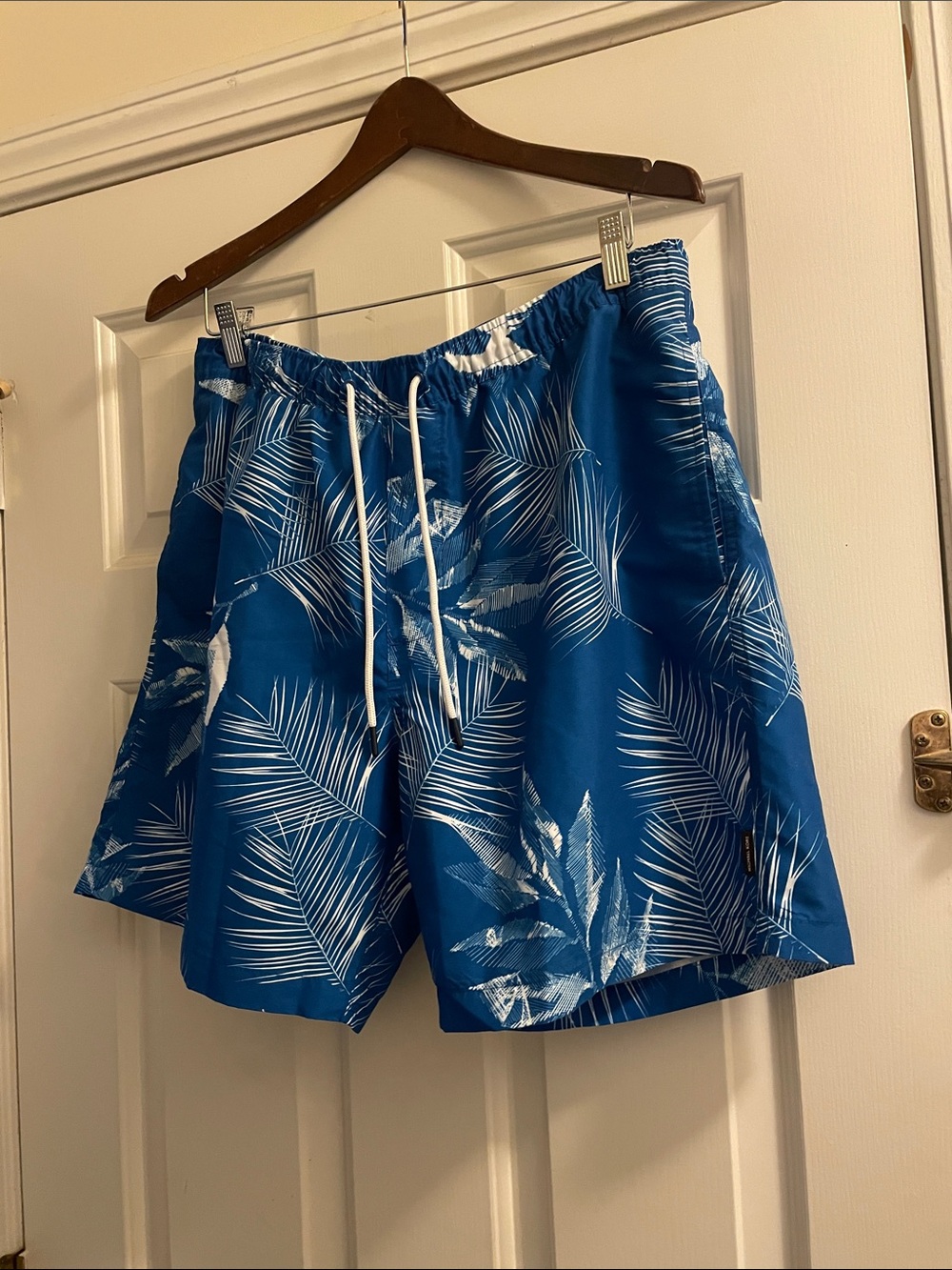 Michael Kors Blue Palm-Print Hybrid Shorts